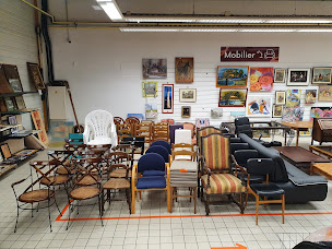 Photo n°3 de Les Magasins Bric ada Brac à Bon-Encontre (Magasin de produits d'occasion)