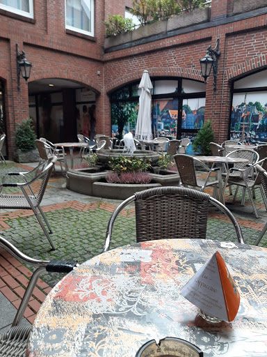 Café Bistro C'est La Vie Pferdemarktpassage - Thumbnail