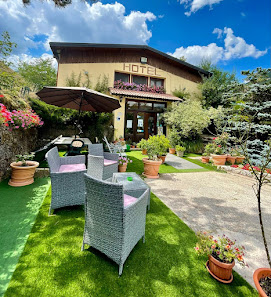 Hotel La Panoramica 89 - Da Nonna Gina Viale Fausto Grassi, 19/B, 67032 Pescasseroli AQ, Italia
