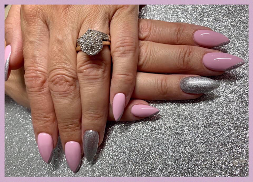 Radiant Living: Aesthetics : Beauty : Hair - Thumbnail