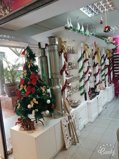 Photos of Happy World House Shopping Center