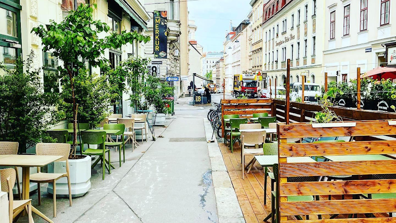 Cafe Merkur — photo