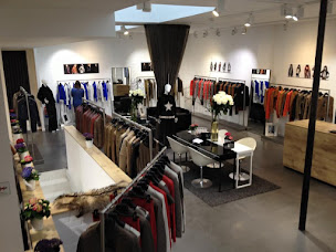 Photo n°4 de Ventcouvert à Paris (Magasin de vêtements pour femmes)