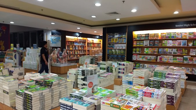 Gramedia Book Store, Author: Iqbal Fanani