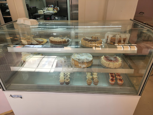 Zoe Cakes Unlimited