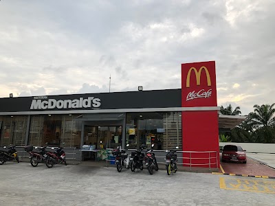 Mcdonald Labuan Airport Fast Food Restaurant In Labuan