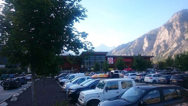Intermarché SUPER Le Bourg-D'Oisans