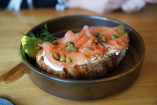 Quinns Wine Café and Kitchen - Thumbnail