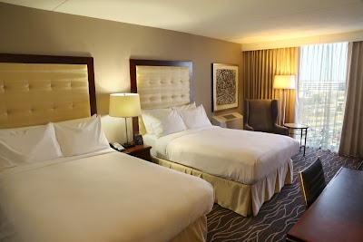 Photos of Hilton Kansas City Airport