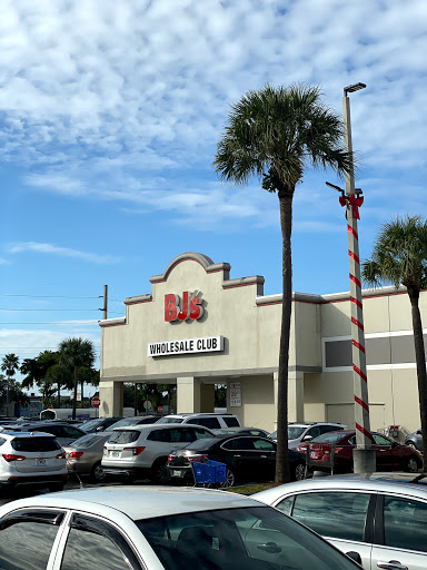 KENDALL VALUE CENTER
