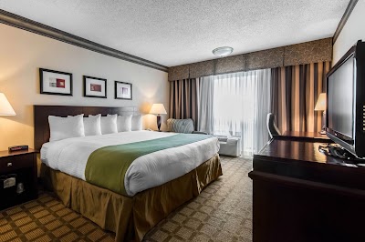 Photos of Clarion Hotel Conference Center Louisville North