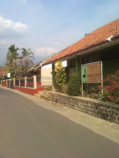 Photos of Madrasah Tsanawiyah Ma`arif Cikedung