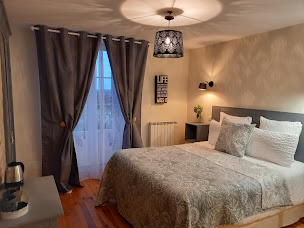 Photo n°20 de La Maison de Fleurat Chambres d'hôtes et Activités équestres à Domeyrot (Chambre d'hôtes)