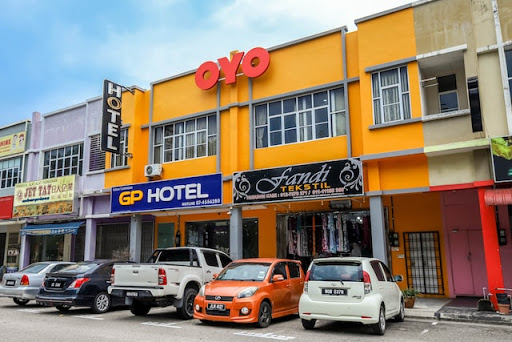 OYO 705 Golden Pearl Hotel