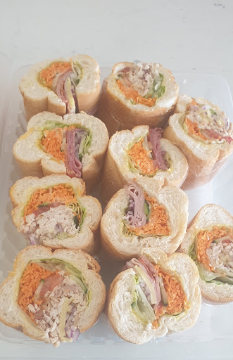 PT Lunches To Go - Thumbnail