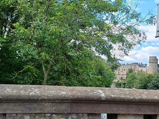 Public Viewpoint Warwick Castle - Thumbnail