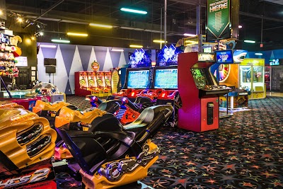 Stars and Strikes Family Entertainment Center