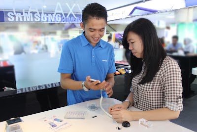 Photos of Samsung Experience Store - Plaza Jambu Dua