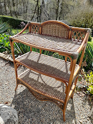 Photo n°3 de Petite Brocante 32 à Armous-et-Cau (Magasin d'antiquités)