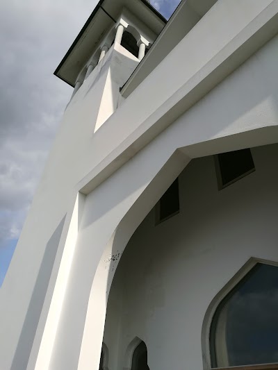 Photos of H&aacute;teigskirkja