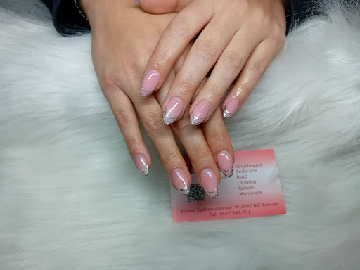 Melie Nails - Thumbnail