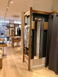 Photo n°27 de SAINT JAMES - Strasbourg à Strasbourg (Magasin de vêtements pour femmes)