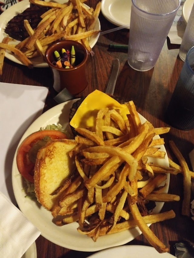 Monte Carlo Liquors & Steak House