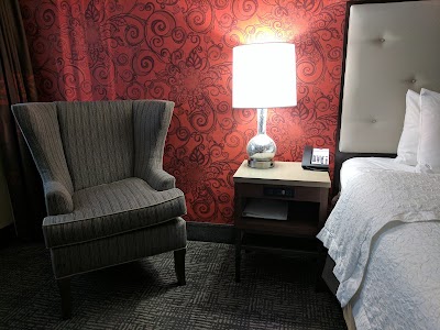 Hampton Inn & Suites Columbus-Downtown