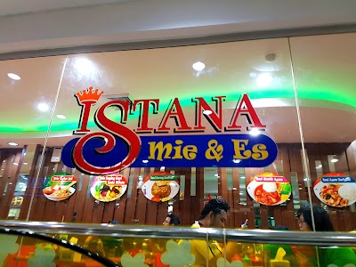 Photos of Istana Mie & Es