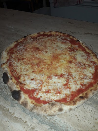 Gió Panuozzo Pizzeria D