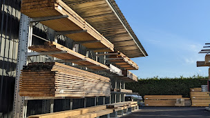 Photo n°1 de Landreau Matériaux - Tout Faire à Jonzac (Fournisseur de fenêtres)