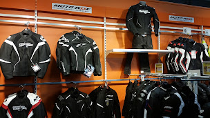 Photo n°9 de Moto Axxe Le Mans Motos à Ruaudin (Concessionnaire de motos d'occasion)