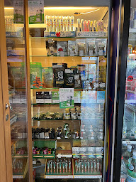 Photo n°28 de Le Catovien (BAR, Brasserie, TABAC, FDJ, Presse, Vape, VEEV ONE, IQOS etc….) à Chatou (Boutique de cigarettes électroniques)