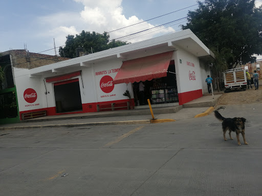Abarrotes la terminal 641