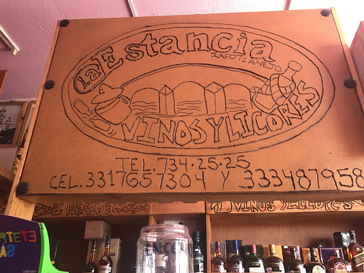 Licoreria La Estancia Logo
