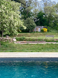 Photo n°10 de Les Cabanes du Valleron à Curtil-sous-Buffières (Institut de massages)