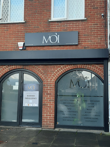 About Moi - Visual