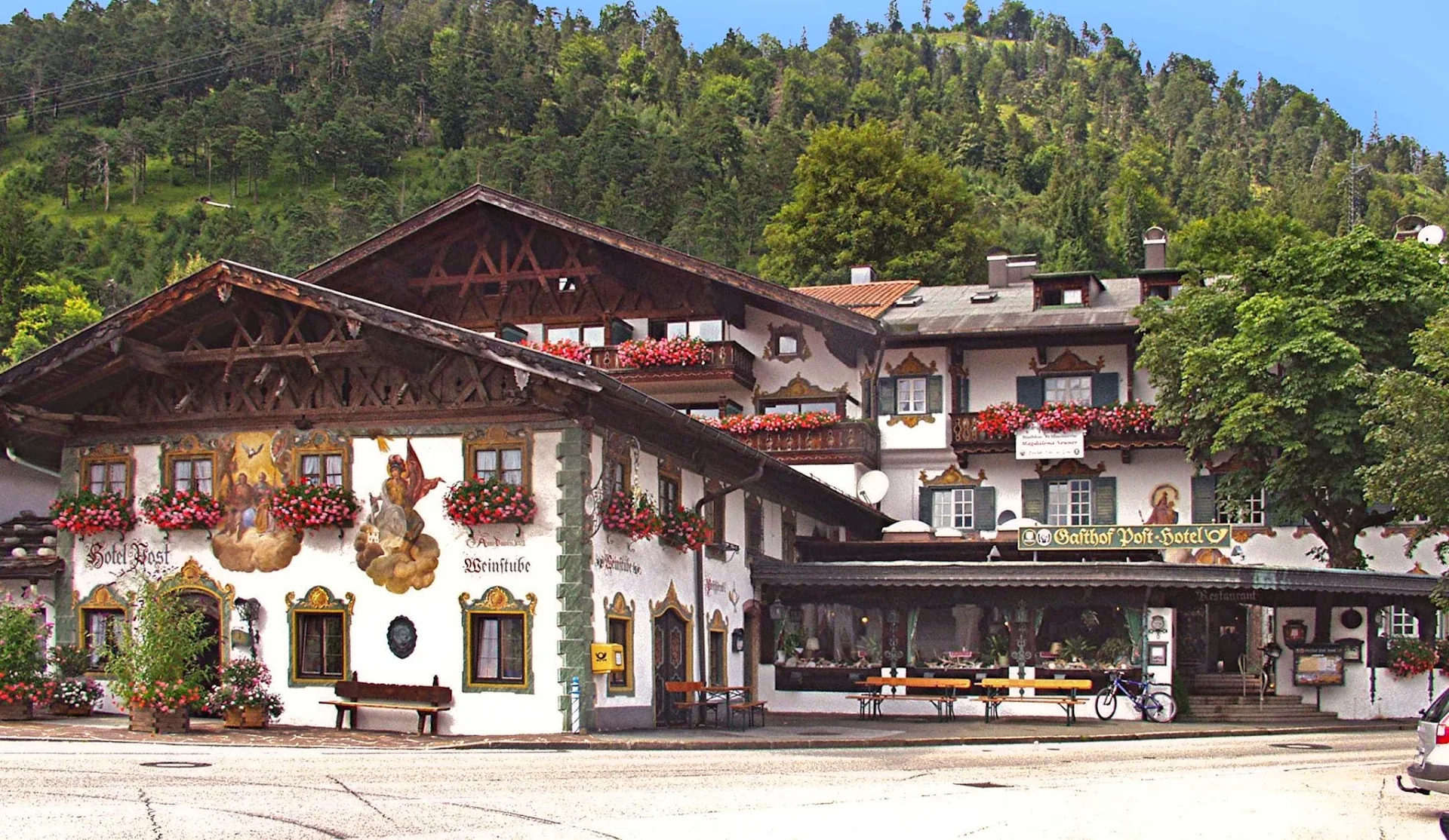 Gasthof & Hotel "Zur Post" Wallgau