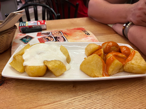 Las Bravas - Visual