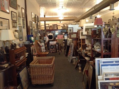 Dennis Holzman Antiques