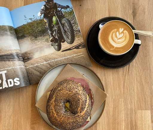 FLATOUT Coffee - Visual
