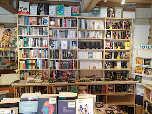 Photo n°13 de La Chouette Qui Lit à Marciac (Librairie)