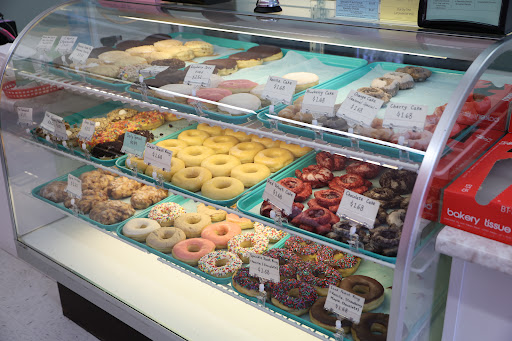 Hammer Donuts - Visual