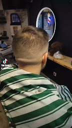 Photo n°19 de BARBER H à Villeurbanne (Salon de coiffure)