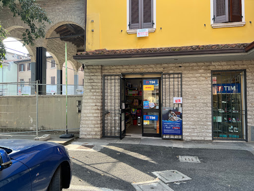 Centro TIM - FASTWEB - 1MOBILE - SKY - PUNTO DHL