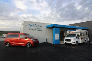 Photo n°2 de Val De Loire Camping-Cars à Morée (Concessionnaire de véhicules de loisirs)