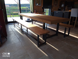 Photo n°10 de EBENISTERIE - L'ESSENCE MEME à Montceau-les-Mines (Menuisier)