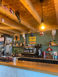 Photo n°12 de Pyrénées Cycles à Oloron-Sainte-Marie (Service de location d'équipements sportifs)