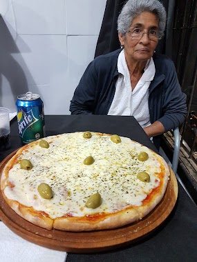 PIZZERIA PICHIN, Author: Analia Peralta