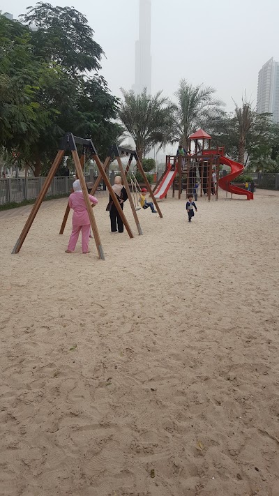 Photos of Bay Avenue Park, Spinney's end